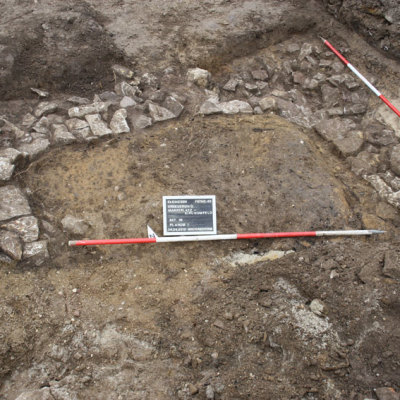 Spätmittelalterliche und neuzeitliche Baubefunde und Bestattungen aus dem Stadtkern von Eldagsen, Gemeinde Stadt Springe