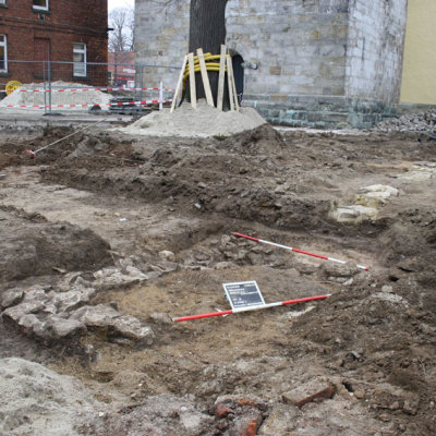 Spätmittelalterliche und neuzeitliche Baubefunde und Bestattungen aus dem Stadtkern von Eldagsen, Gemeinde Stadt Springe